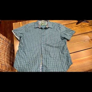 Robert Graham short sleeve button up shirt